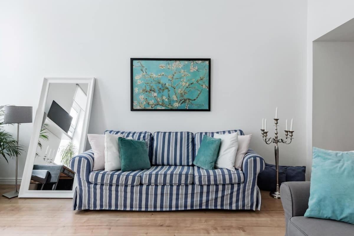 ⍟Luxurious And Spacious⍟ 5 Min Walk To City Center Wien Eksteriør billede