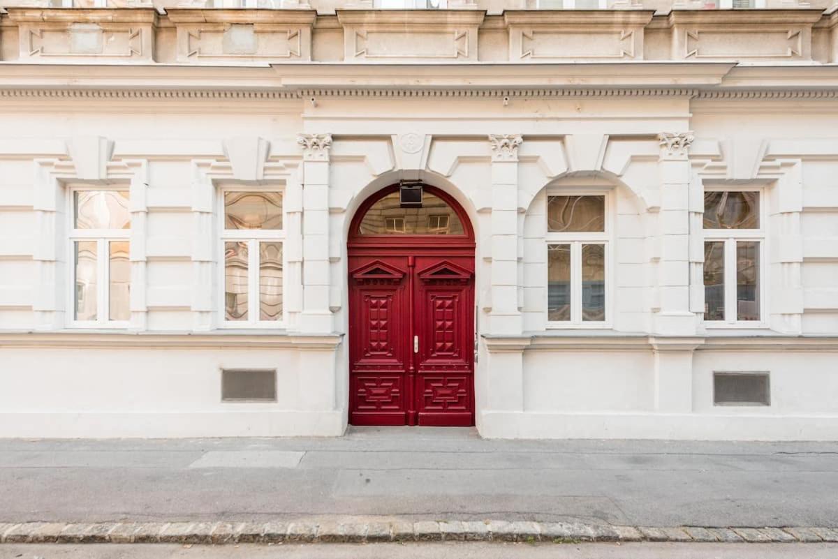 ⍟Luxurious And Spacious⍟ 5 Min Walk To City Center Wien Eksteriør billede
