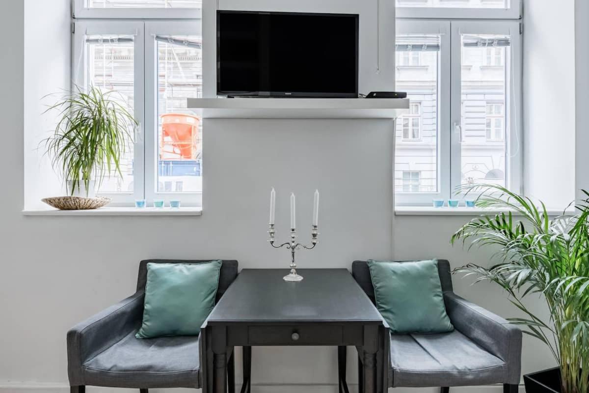 ⍟Luxurious And Spacious⍟ 5 Min Walk To City Center Wien Eksteriør billede